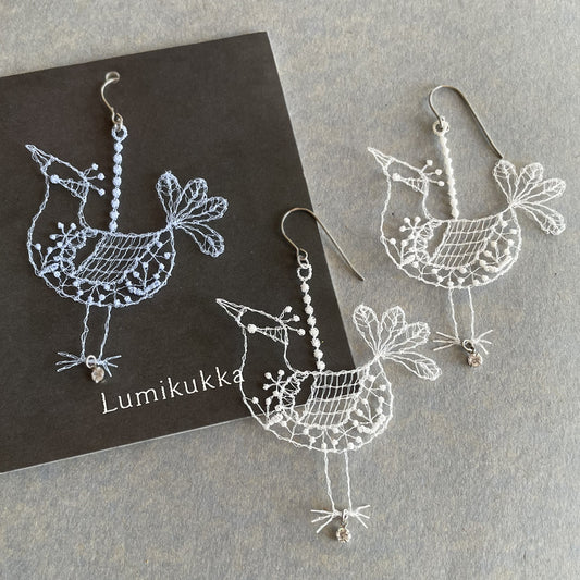 Lumikukka とり ピアス