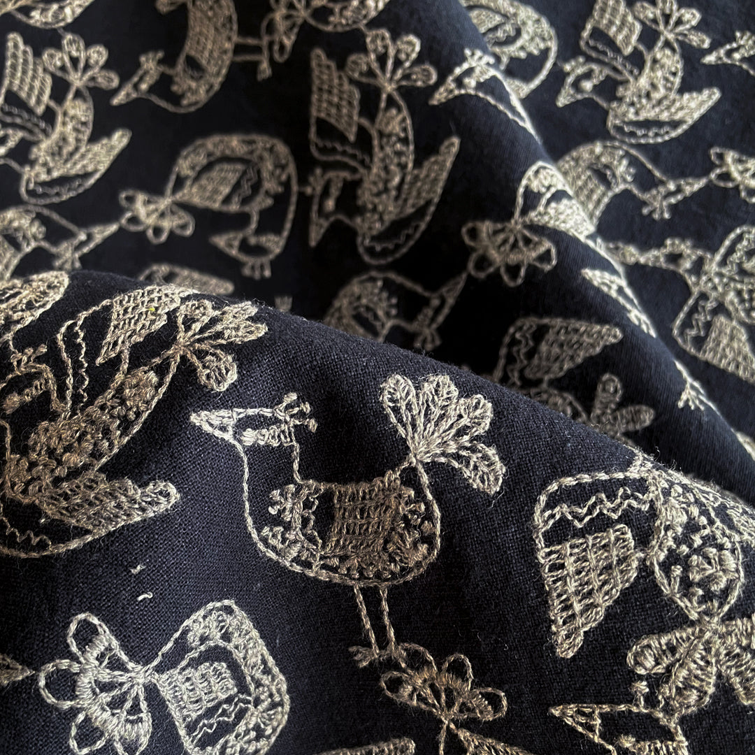 レース模様の鳥 Birds in a lace pattern / コットンリネン 3COLORS