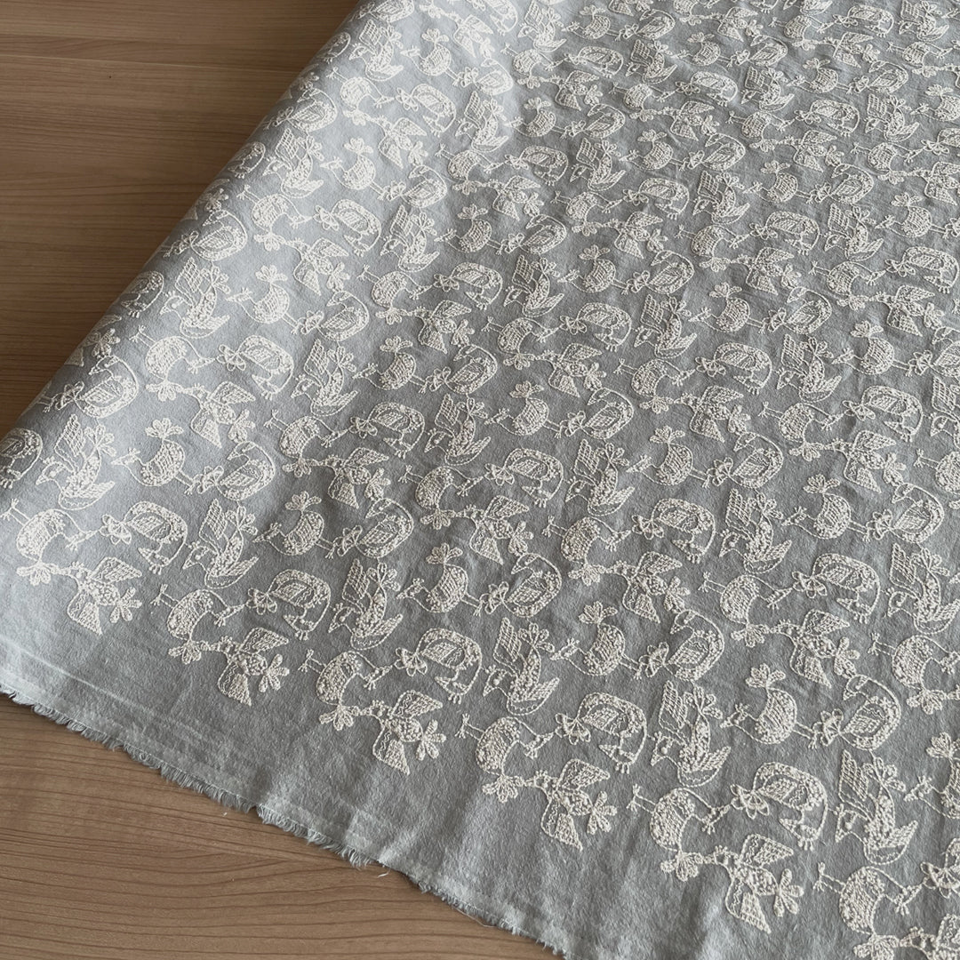 レース模様の鳥 Birds in a lace pattern / コットンリネン 3COLORS