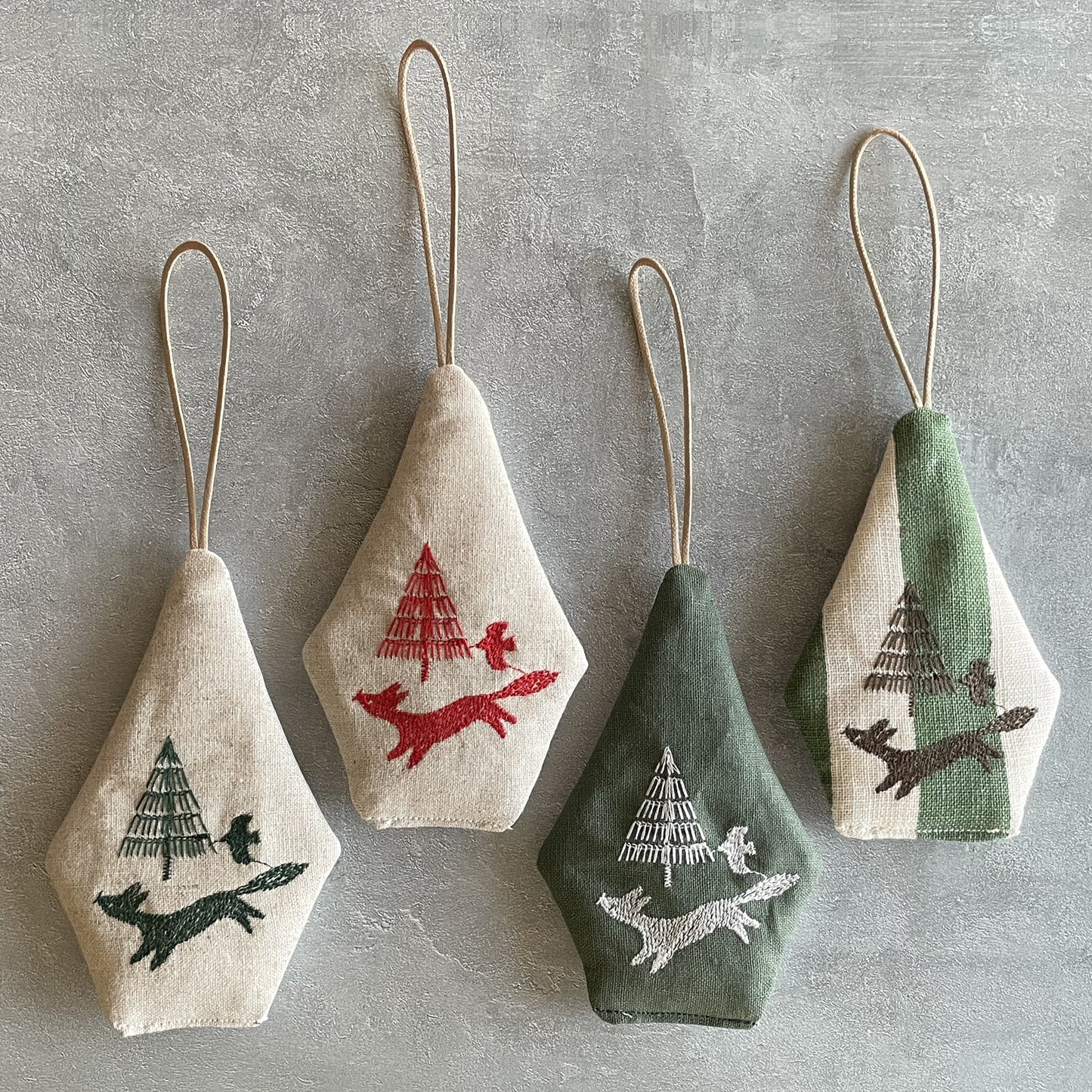 森のオーナメント forest of ornaments キツネ / 4COLORS
