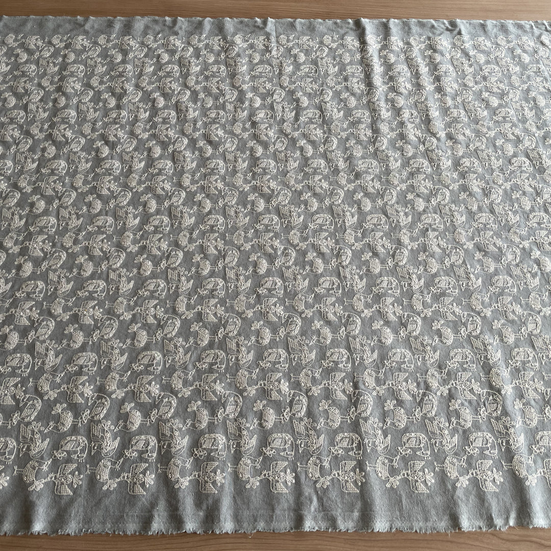 レース模様の鳥 Birds in a lace pattern / コットンリネン 3COLORS