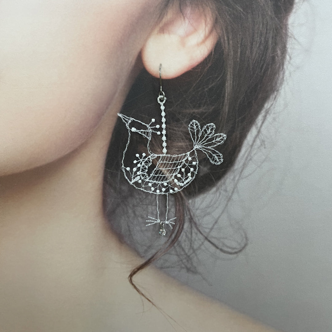 Lumikukka とり ピアス