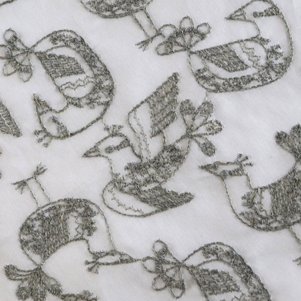 Birds in a lace pattern (gray)